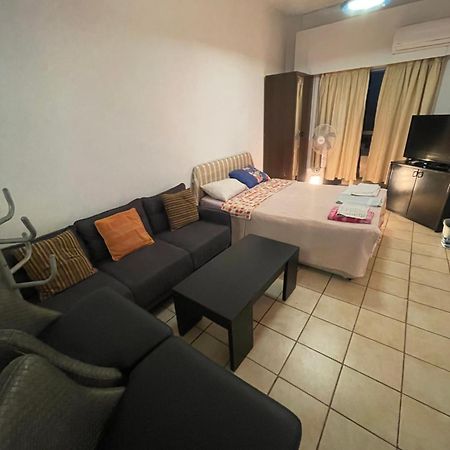 Studio Apartment Larnaka Exterior foto