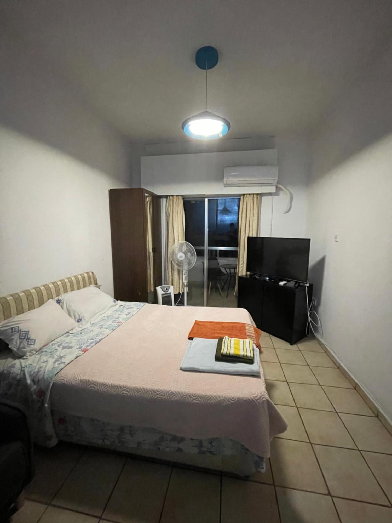Studio Apartment Larnaka Exterior foto